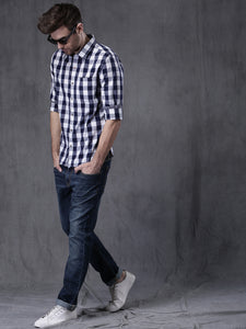 Men Navy & White Slim Fit Checked Casual Shirt